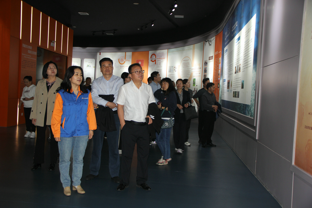 2023年兵團高層次人才國情研修班來潔晶參觀交流